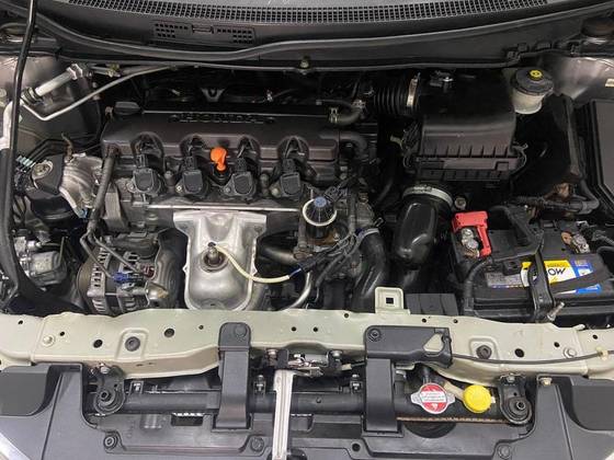 HONDA CIVIC 1.8 LXS 16V FLEX 4P AUTOMÁTICO